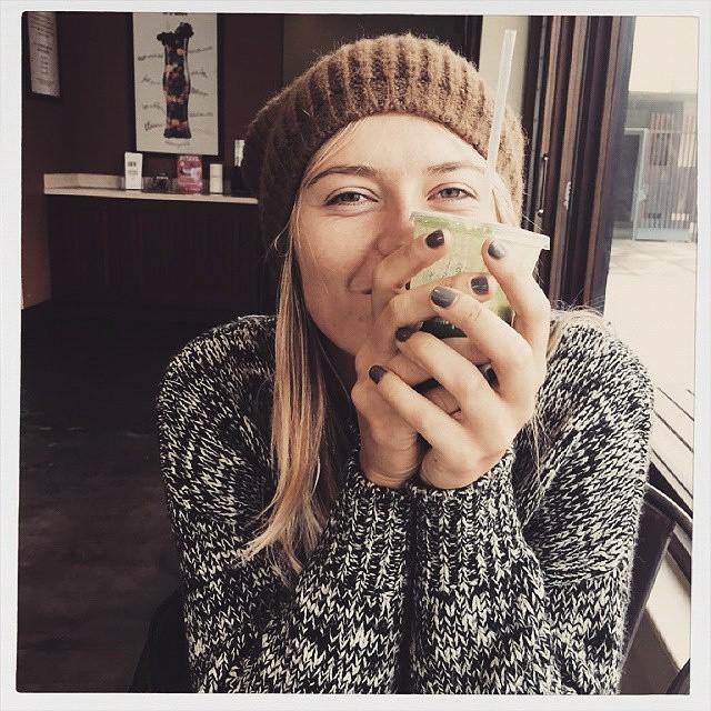 SharapovaCo's tweet photo. Happy friday! #Sharafamily #Sharapova http://t.co/RBb9sfPgah #Sharafamily http://t.co/wqKCpzDji8