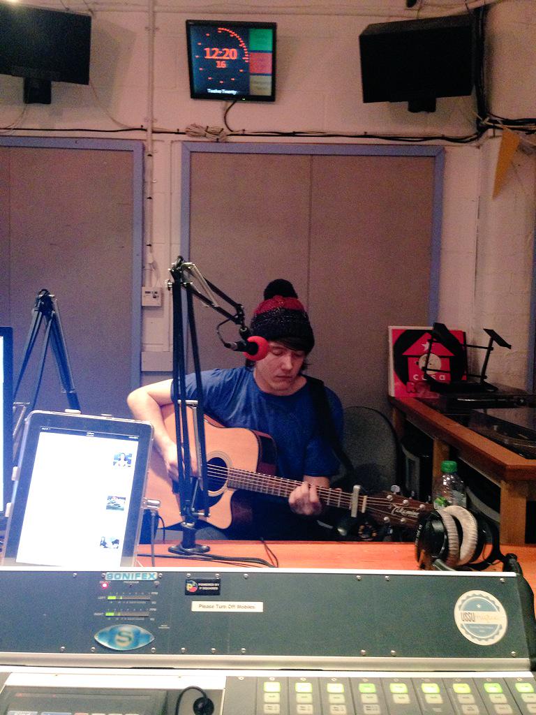 shockhitslive's tweet photo. James Blowers live in the studio! @ShockRadio http://t.co/aHT6bxDre1