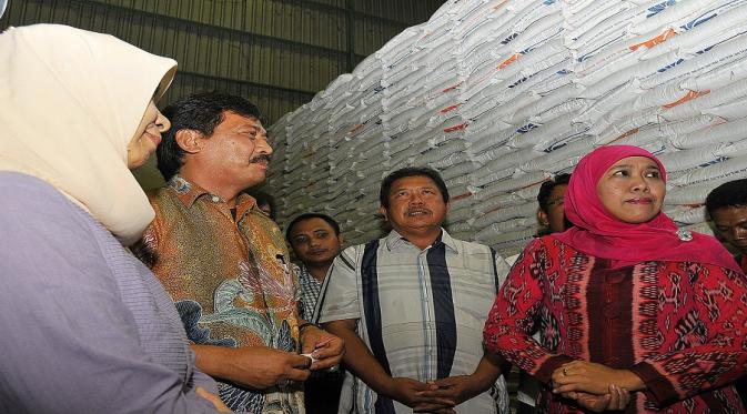 liputan6dotcom's tweet photo. Mensos: Warga Lebih Memilih Beras Ketimbang Uang http://t.co/MSl7Mqi6X8 http://t.co/stjFE6waWC