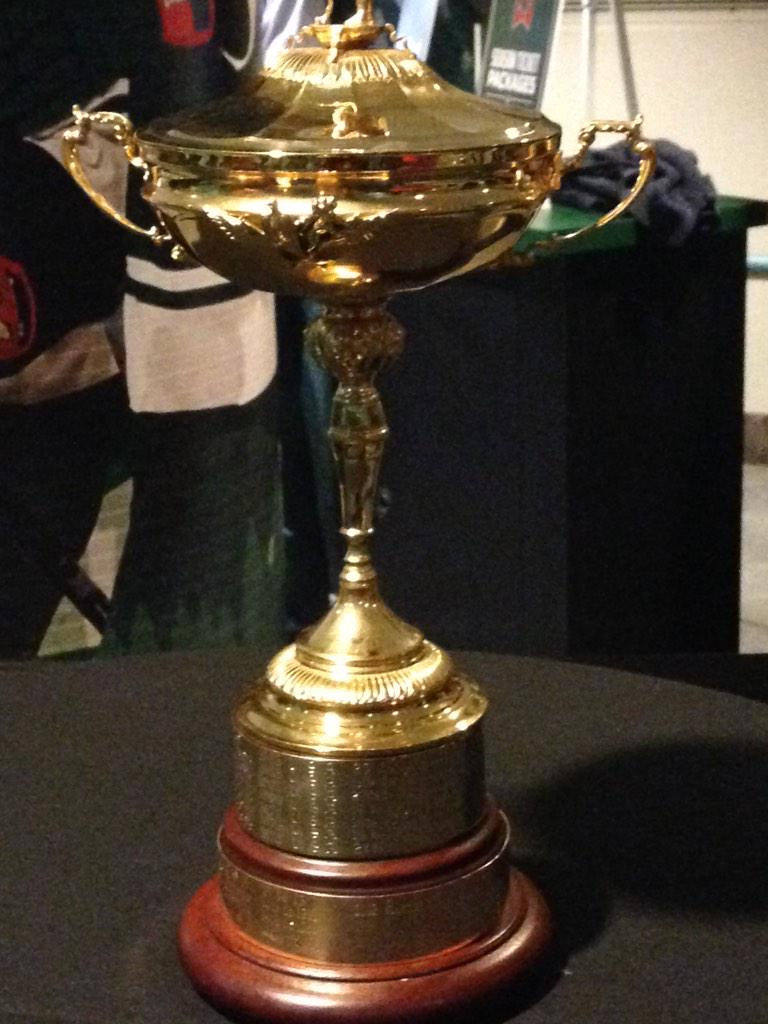 chicdetails's tweet image. So close I could almost touch it; think of all the great golfers whose names &amp;amp; hands of graced the cup; #RydersCup
