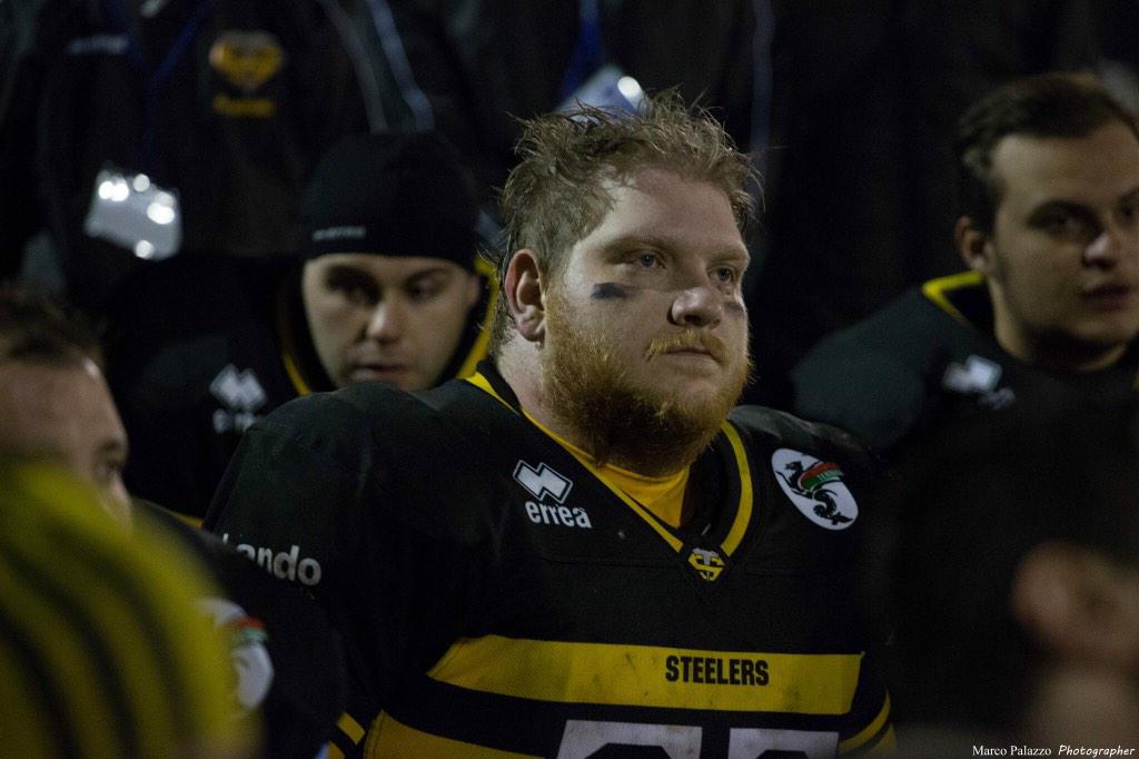 Virgilio_313's tweet image. ... After my firs "fight" with my new family : Steelers Terni Football ! ... #americanfootball #gym #noseguard