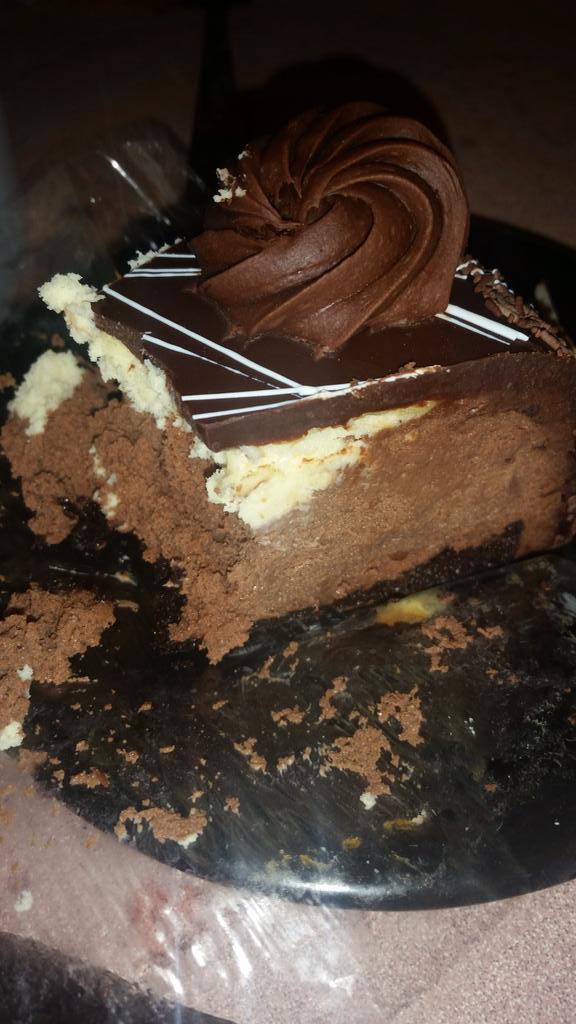 DetroitComfort's tweet image. This one is no fuckin joke! #cheesecakefresh