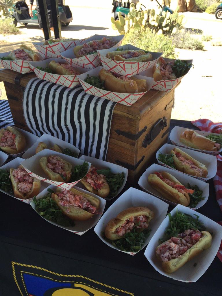 SchafferBrian's tweet image. Lunch between rounds 3 and 4. #lobsterrolls #foodie #troongolf #gallerygolfclub #HappinessBusiness