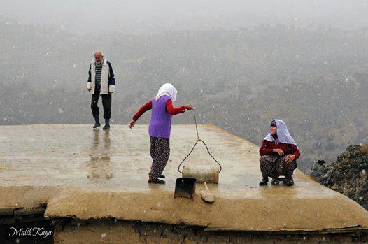 Bire BİR Yaşadık O Anları
BAZEN Oyundu Bana
BAZEN Bir Sorumluluktu.

ŞİMDİ Geçmişte
▬▬▬▬// Kalan Sadece BİR Mutluluk