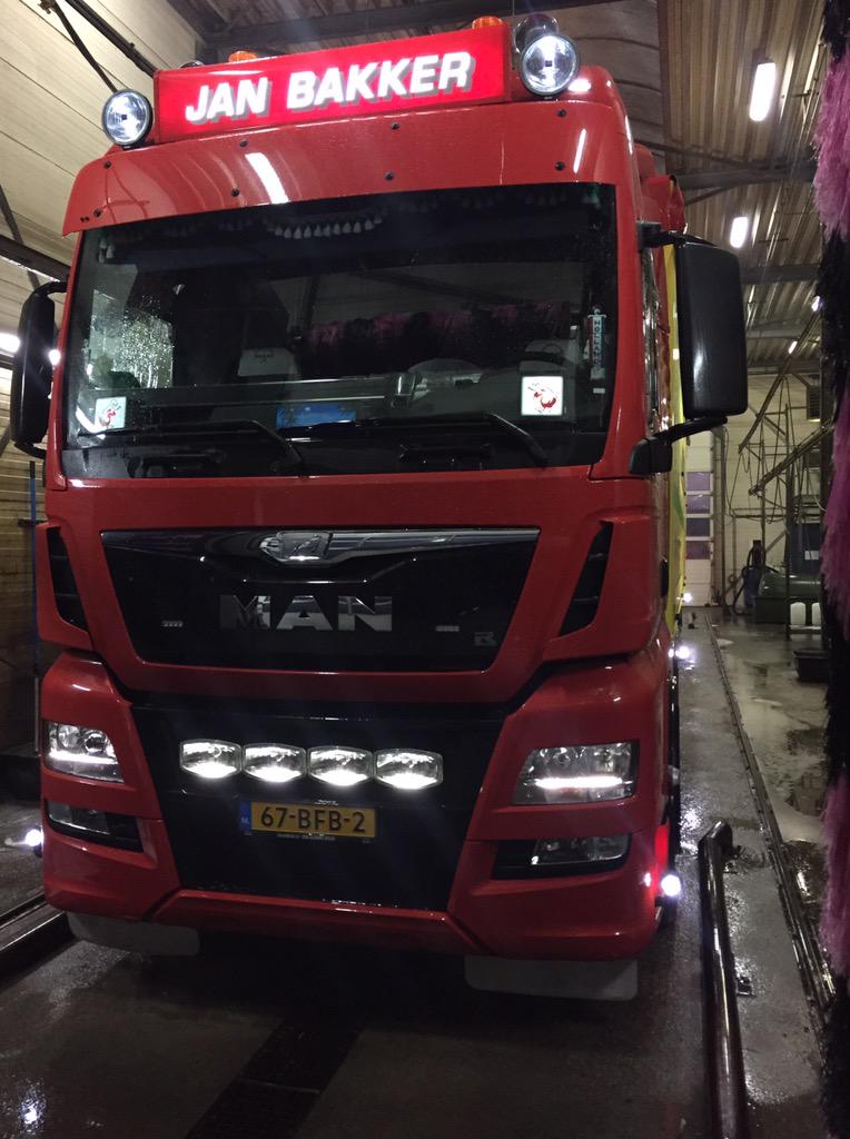 schefferwashin's tweet photo. Zojuist deze mooie combi gewassen! @JanbakkerBV @Van_Werven http://t.co/OzqNzBCwbX