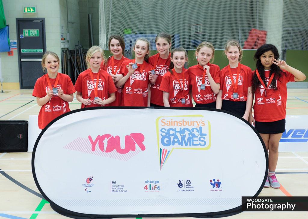 NathanWoodgate's tweet photo. Team Drayton Junior!  Sainsburys School Games runner ups! @sainsburys @SportsparkUEA @DraytonJunior http://t.co/UZZAsgb6if