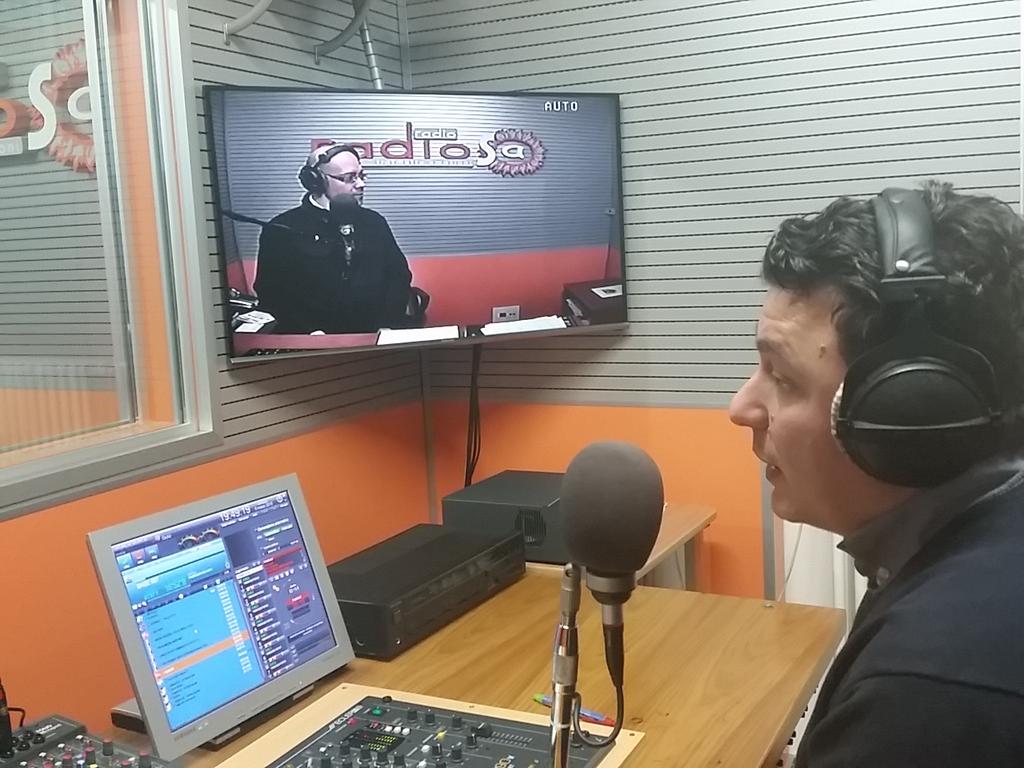 TragniG's tweet image. #opendata e il mondo della #scuola : #opencodercity - qui #ilpunto solo su @RadioRadiosa _ #matera 2015