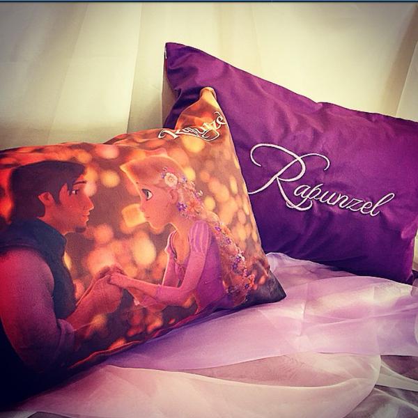 アリエル、ラプンツェル、ベル、シンデレラ、ジャスミンとプリンスたちの高級感あふれる枕♡