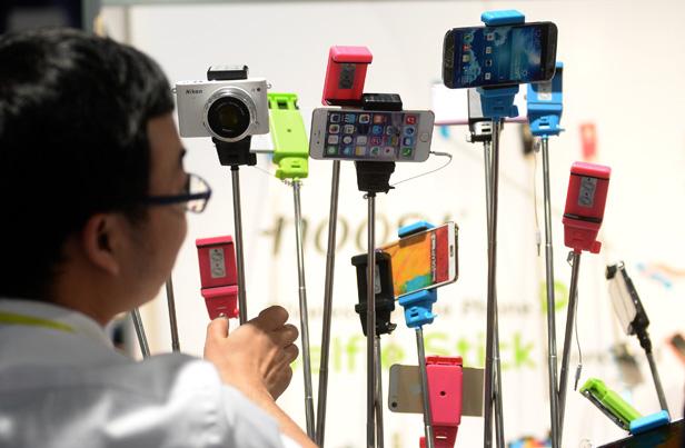 Embedded image permalink