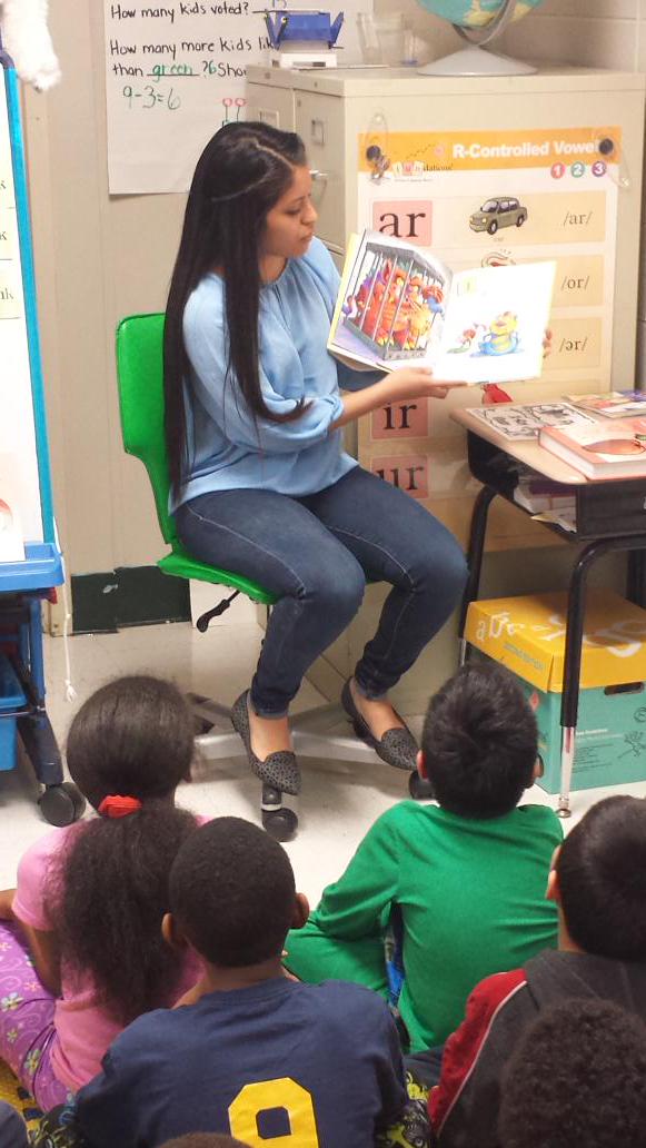 WhiteSulphurES's tweet photo. @EHHSVikings Track Team Members reading to WSES students! #ReadAcrossAmerica @MrCoachBrooks @aclay1025 @Hall_Schools http://t.co/ZDNRP6OHUk