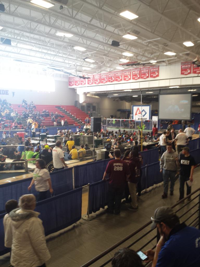 Team4381's tweet image. drive teams are getting ready for matches #frc #firstrobots #video #4381