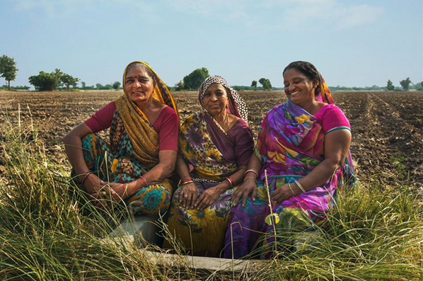 UN's tweet photo. For #IWD2015, see great examples of women's climate leadership showcased by @Momentum_UNFCCC http://t.co/ntkn5UC2Qr http://t.co/eqzBsm5pgh