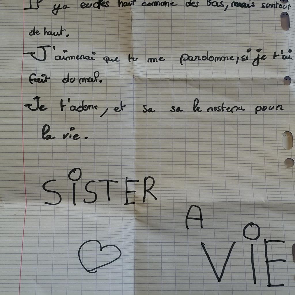 MsieurLeProf's tweet photo. En interceptant ce message, j'ai ptet empêché deux "sisters" de se réconcilier :/
#JaimeraiQueTuMePardomone http://t.co/wOh4edn3cs