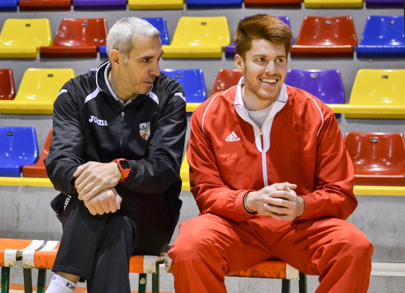 BMDolmenesATQ's tweet photo. PREVIA | Ante Algemesí, más que dos puntos en juego: http://t.co/1V30TBZD2N #MeridianoAntequera #DHPlataMasc http://t.co/BMj4V7s85q