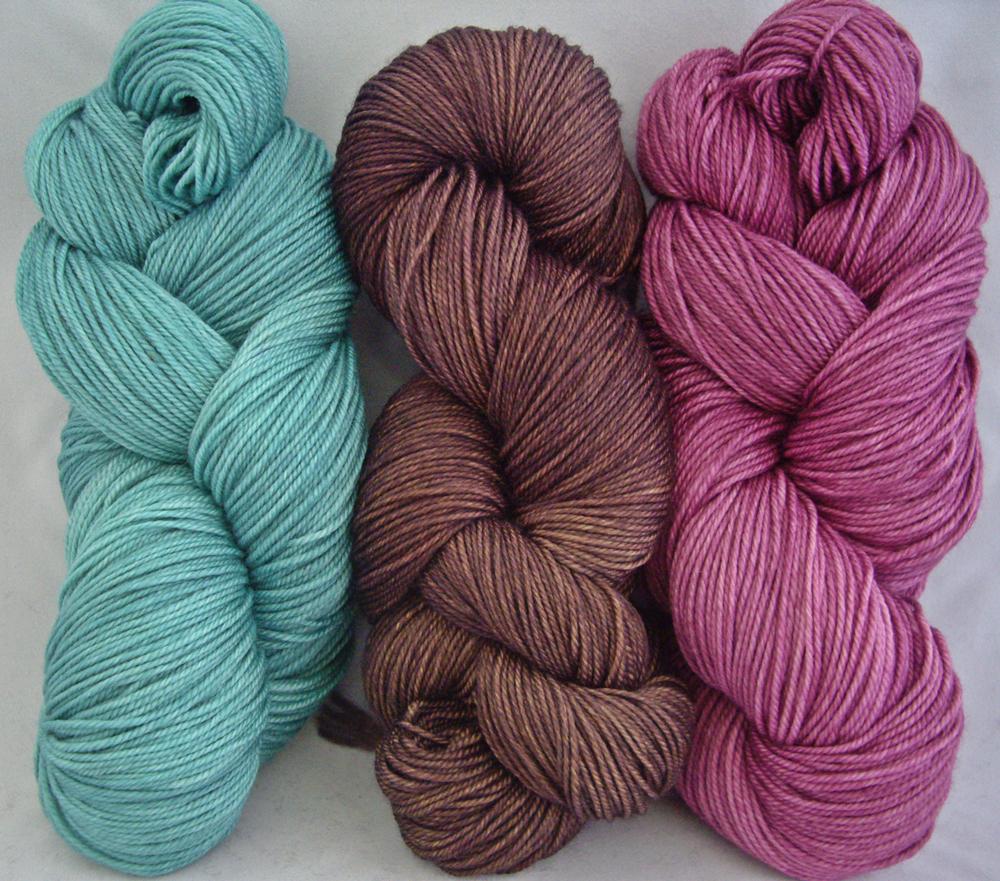 stringtheoryarn's tweet image. Color Combo Friday- Because sometimes we need 3 colors...