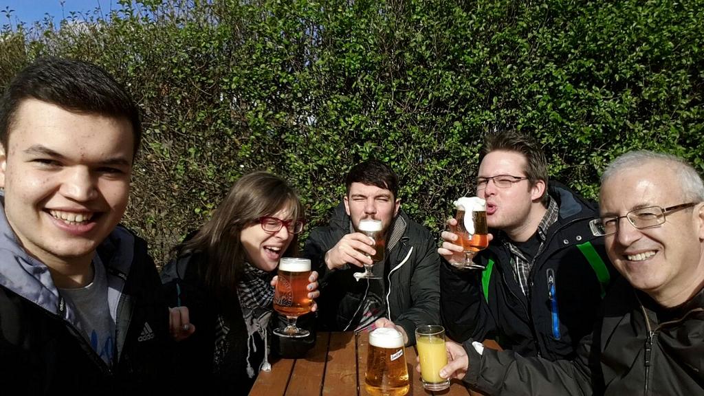 AnikaH85's tweet photo. I love this fuckin guys!! http://t.co/VkkAdEiKvT
