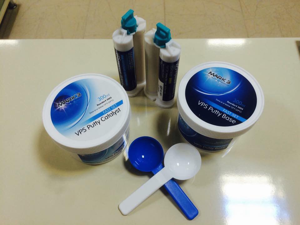 RoDENTltd's tweet photo. Just arrived in #Kurdistan #MadeInUSA #FDA Approved #HighQuality #DentalSupplies at very good prices #Erbil #Dental http://t.co/thBztc3uXw