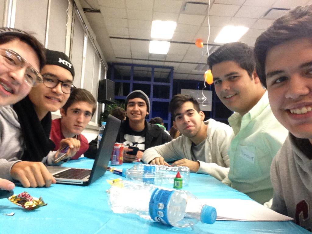HildebertoPerez's tweet photo. Wolf Pack #SICEGS15 #xtroll http://t.co/EcBo4GgbIO