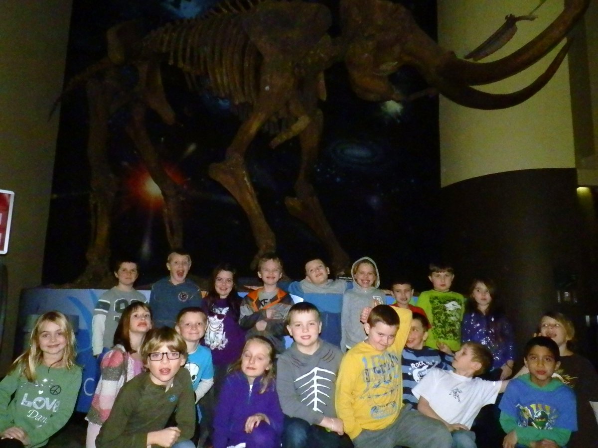 2ndConsolidated's tweet photo. Dinosaur Museum Trip! http://t.co/lK5TTxyPSJ