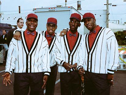 SurvivinAmerica's tweet photo. Boyz II Men 2.0. #CongratsBuckeyes #EastCoastPhillyBackAgain http://t.co/15JLISidYa
