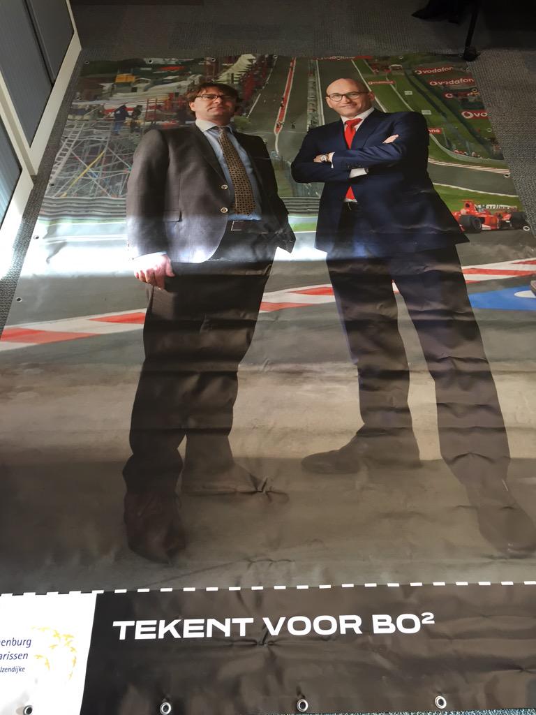 Vandaag gekregen van de <a href="/JKZeeuwsVl/">JK Zeeuws-Vlaanderen</a> nav sponsoring Bo2. Waar hang je zoiets op???
