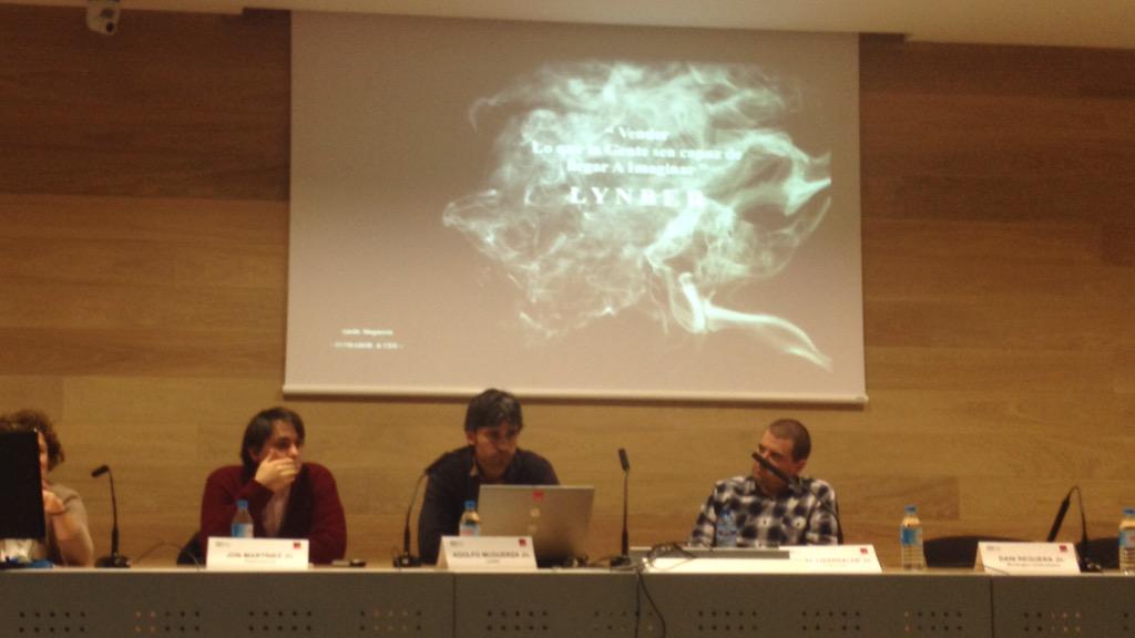 jaimerazkin's tweet photo. Oh! @AdolfoMuguerza presentando @_LYNBER_  gran proyecto que vende ropa que no existe pero se crea http://t.co/cjYmURs8Ox