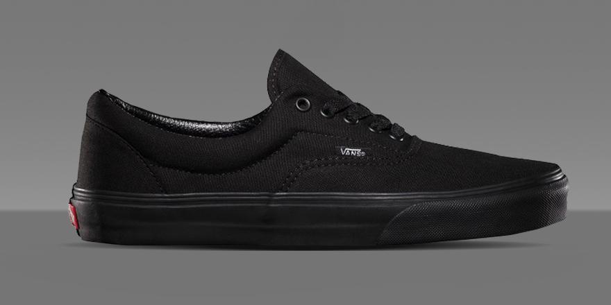 vans era triple black