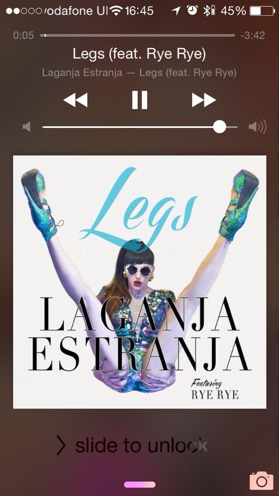 rpdrukfans's tweet photo. #nowplaying to get us ready for tonight! Can't wait to see you! @LaganjaEstranja @HausOfEdwards @RevengeBrighton 💋 http://t.co/xmGxjImHIt