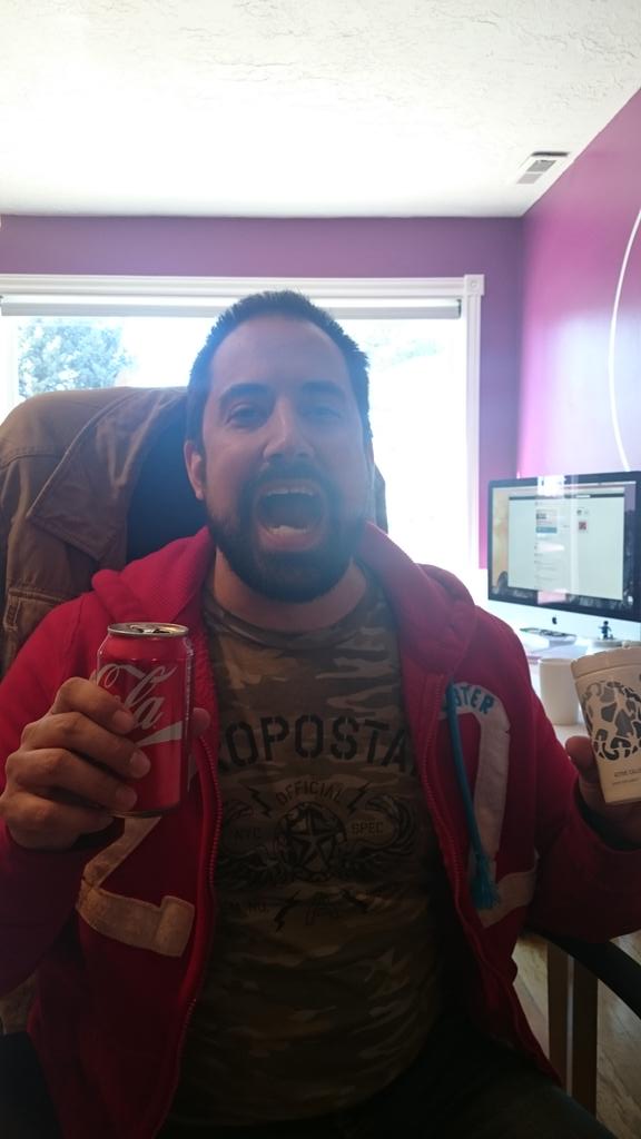 maximusdsome's tweet photo. Look @bradleyphomer, @rlhomer97! I'm taking my Usana calcium...That makes me healthy, right? http://t.co/VqR9f7mYw0