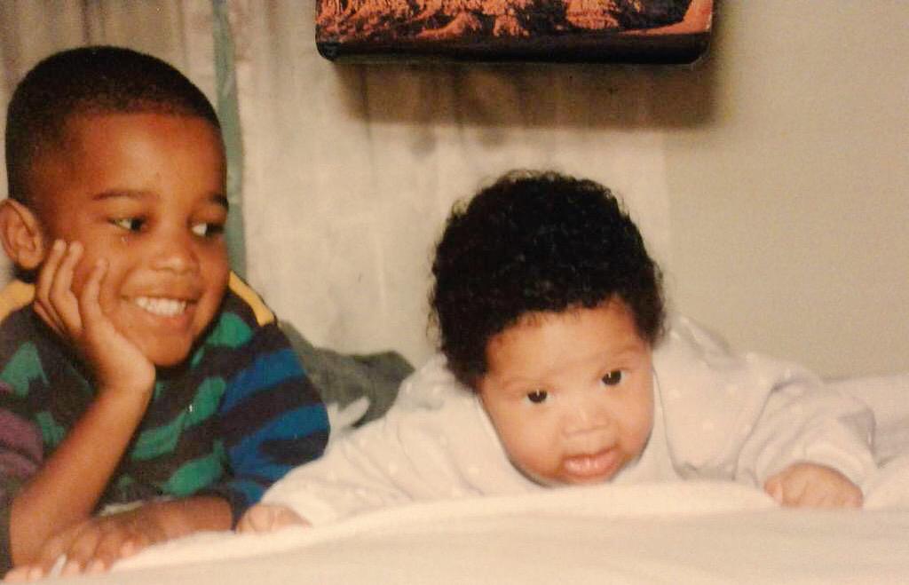 MsGetty's tweet photo. “@BlvckCure: Then and now.. #BlackOut #BlackOutFriday http://t.co/bJHvDmvSe6” #wecute #Oakwood_RYS15