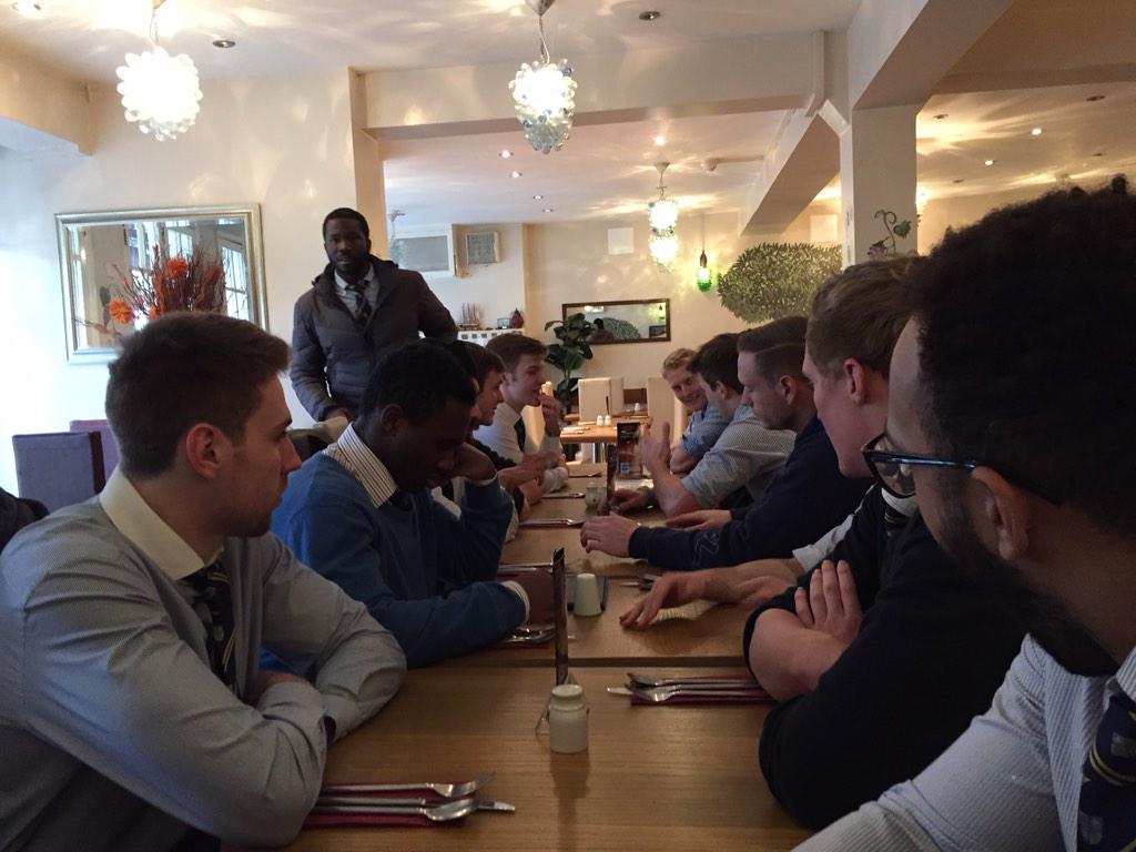 OfficialRUMSRFC's tweet photo. Early down to Ealing for the 1st XV to get a feel for the pitch and a quick bite to eat. #UHfinal http://t.co/71rPC2Lu9h