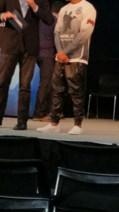 akaRyanC's tweet photo. I hope @aPureGangster's pants go deep into the finals. #hcs http://t.co/Gfpw99Toro