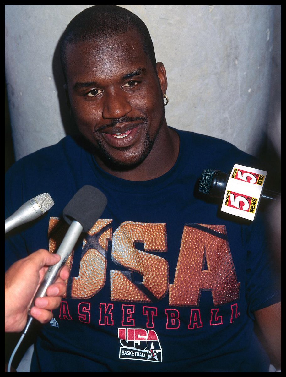 usabasketbaII's tweet photo. RT to wish FIBA World Champ and Olympic gold medalist @SHAQ a very Happy Birthday! http://t.co/fpU9mdvAit