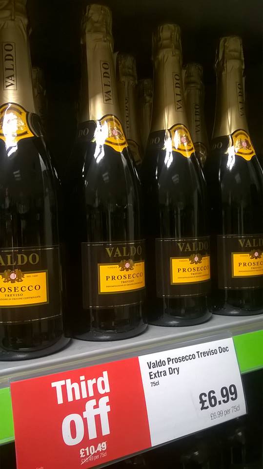 Cabin Lane Co Op On Twitter Sparkling Form Relax In The Garden