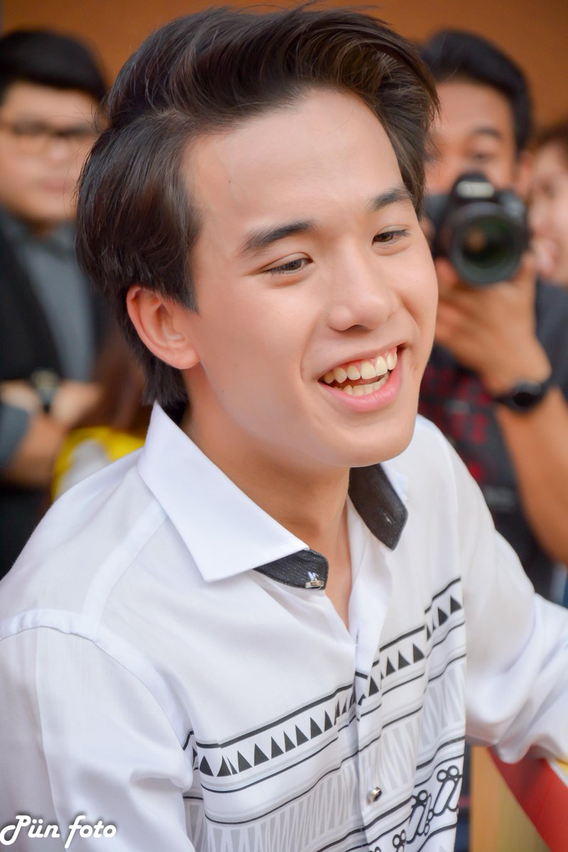 punvong's tweet photo. @jjamyjames หล่อมากครัชชช ~~ http://t.co/diQcqju0Jd