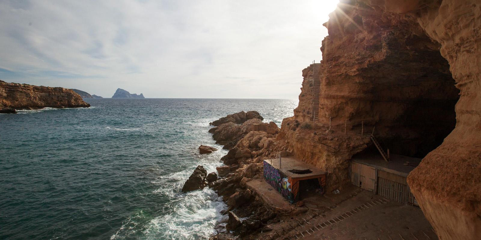 Embedded image permalink