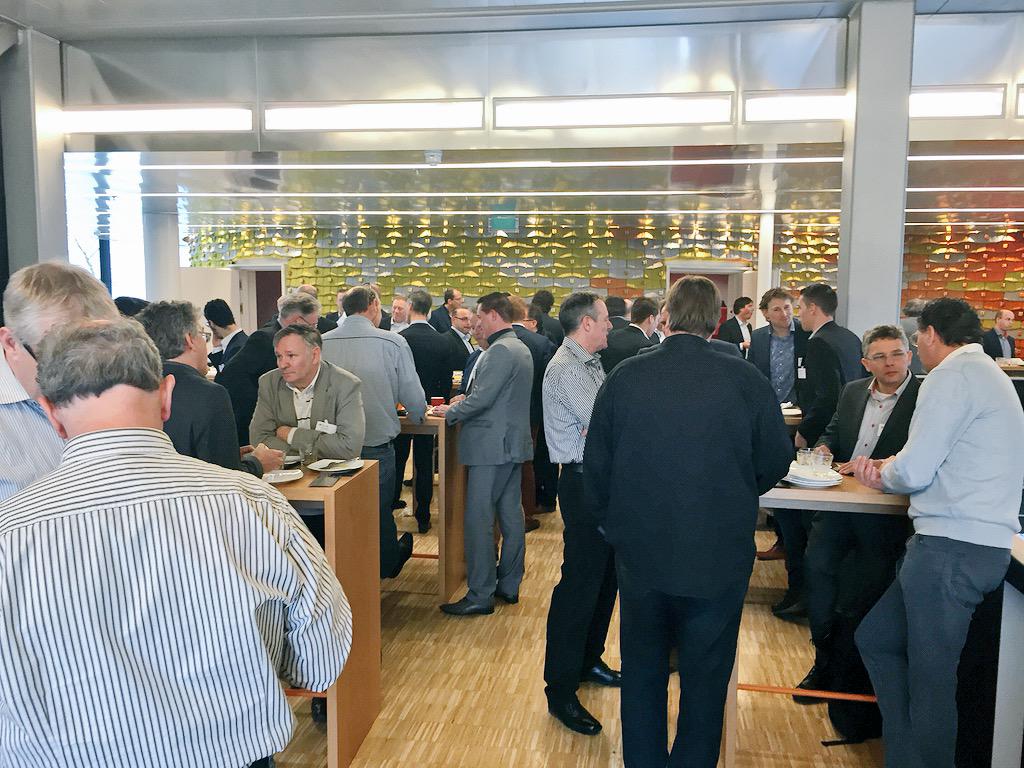 vriendenvhdatac's tweet photo. Wat een middag! Seminar #vriendenvhdatacenter was een groot succes. Iedereen bedankt voor de aanwezigheid en deelname http://t.co/TMI511Oqyw