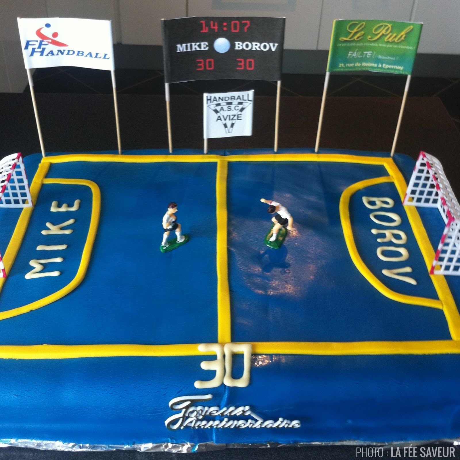 Esprit Handball Caisse D Epargne בטוויטר On Vous A Trouve Le Gateau D Anniversaire Parfait Esprithandball Http T Co Fa9by3k35h