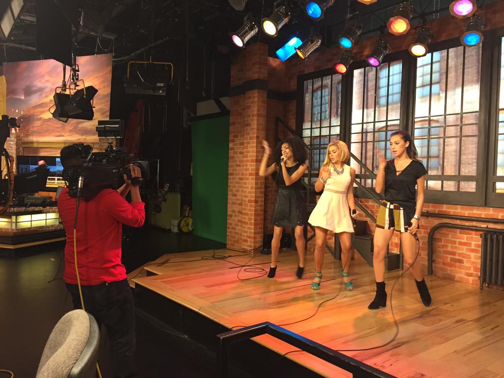 AlexisDelChiaro's tweet photo. XOXO @SweetSuspense on @GoodDaySac. How cute are they?!! @LuvAlwaysMillie @celinepolenghi @summersreign http://t.co/zh9Ibywoos