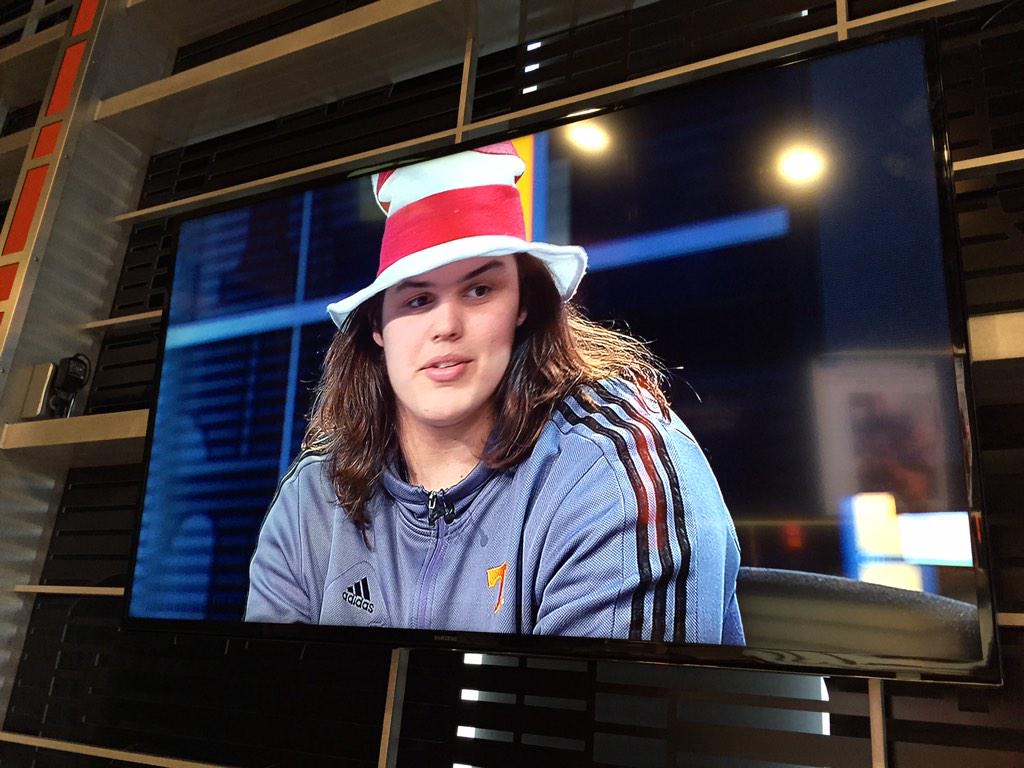 Vol_Football's tweet photo. Get the story behind #JackInTheHat as @jackjoneshii talks with @whitneyhaworth in #AThousandWords #ReadAcrossAmerica http://t.co/N5kTEMOddG