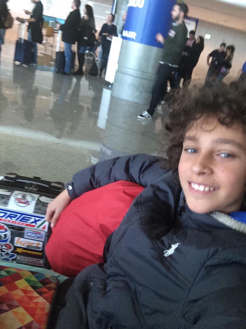 CameronBoedler's tweet photo. Here I go again ✈️ #partiu 🇬🇧 @OfficialHKRC tomorrow and sunday #kart #race 😄 http://t.co/zfbjGmUZCK