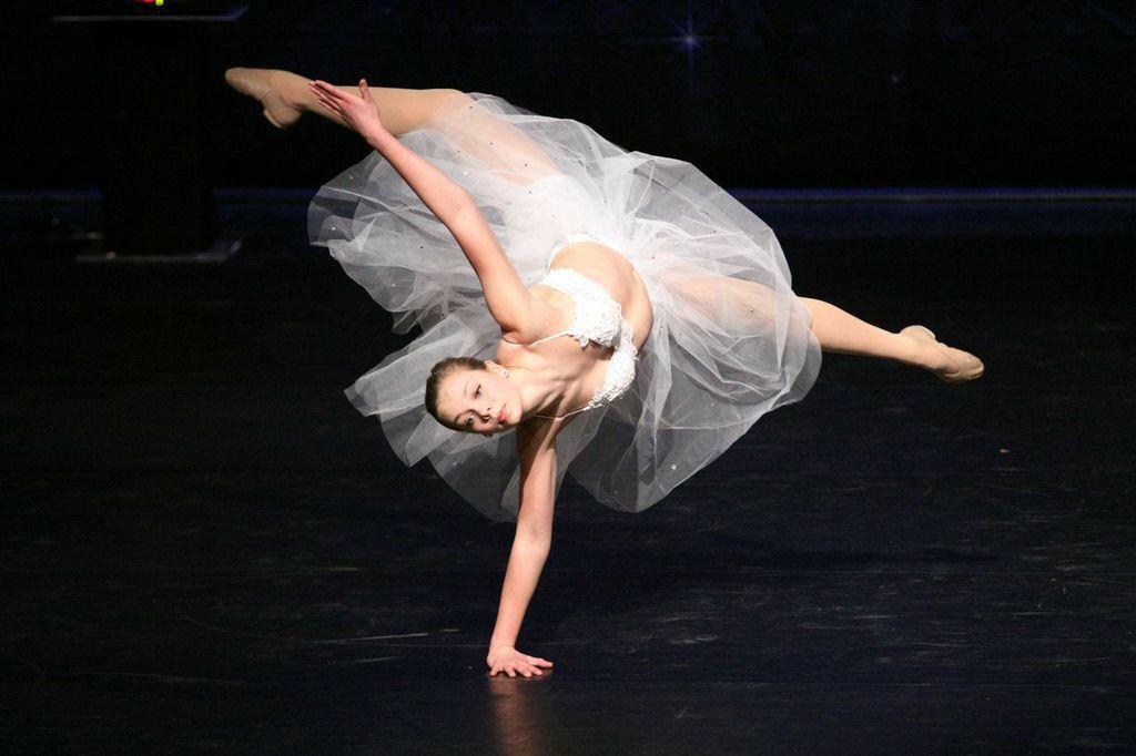 dob_dance's tweet photo. Anna is our Featured Friday dancer! She is a dedicated dancer who gives nothing but her absolute best! ❤️ Way to go! http://t.co/cQicG5bO9P