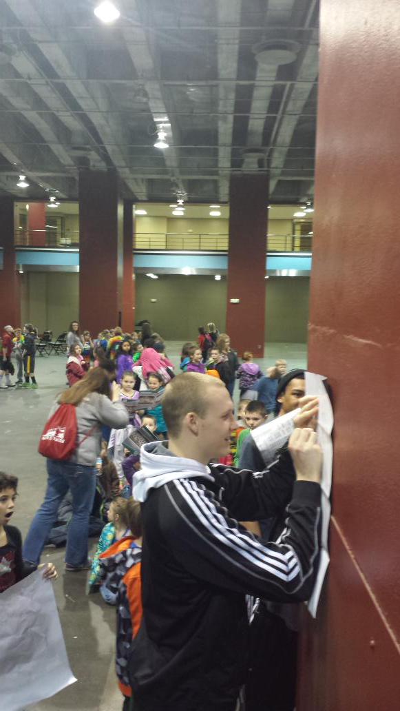 NWBearcatMBB's tweet photo. The Bearcats out &amp; about with the kids today in KC! http://t.co/o4A6dxZ0RV
