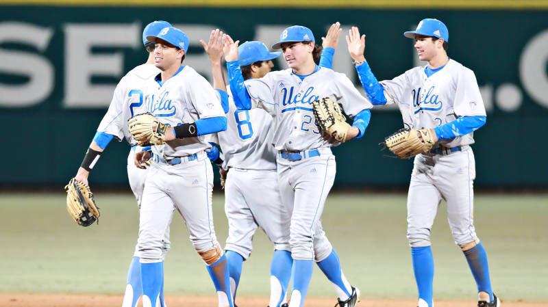 collegebaseD1's tweet photo. #1 Vanderbilt and #4 UCLA square off at 9 ET in the Dodgertown Classic! #Dores #Bruins http://t.co/9k3lrVFujV