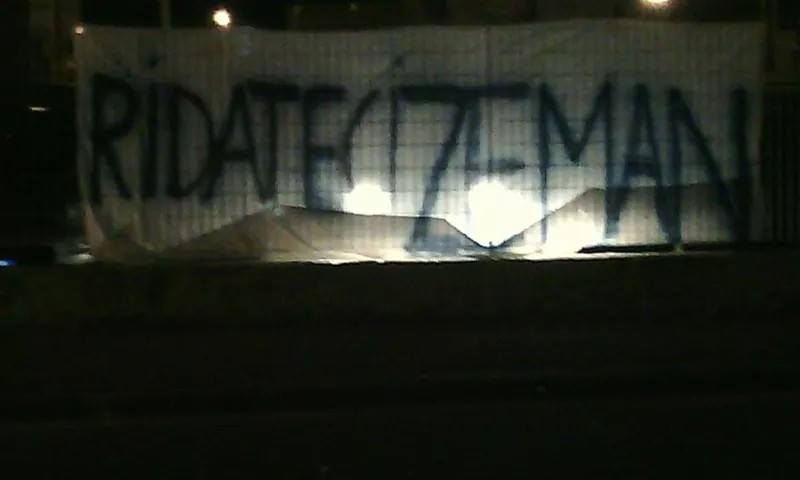 Amare il calcio accomuna. Bentornato Mister. "<a href="/Sardegna_Sport/">SardegnaSport</a> lo striscione Ridateci #Zeman sardegnasport.com "