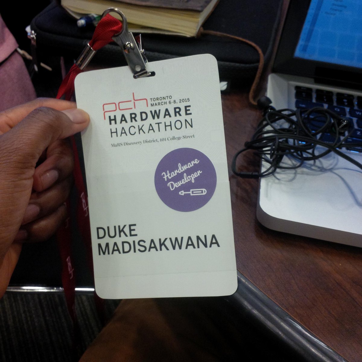 Scara_Duke's tweet image. #HackTO..Hardware is the new black!!
@PCHHackathon