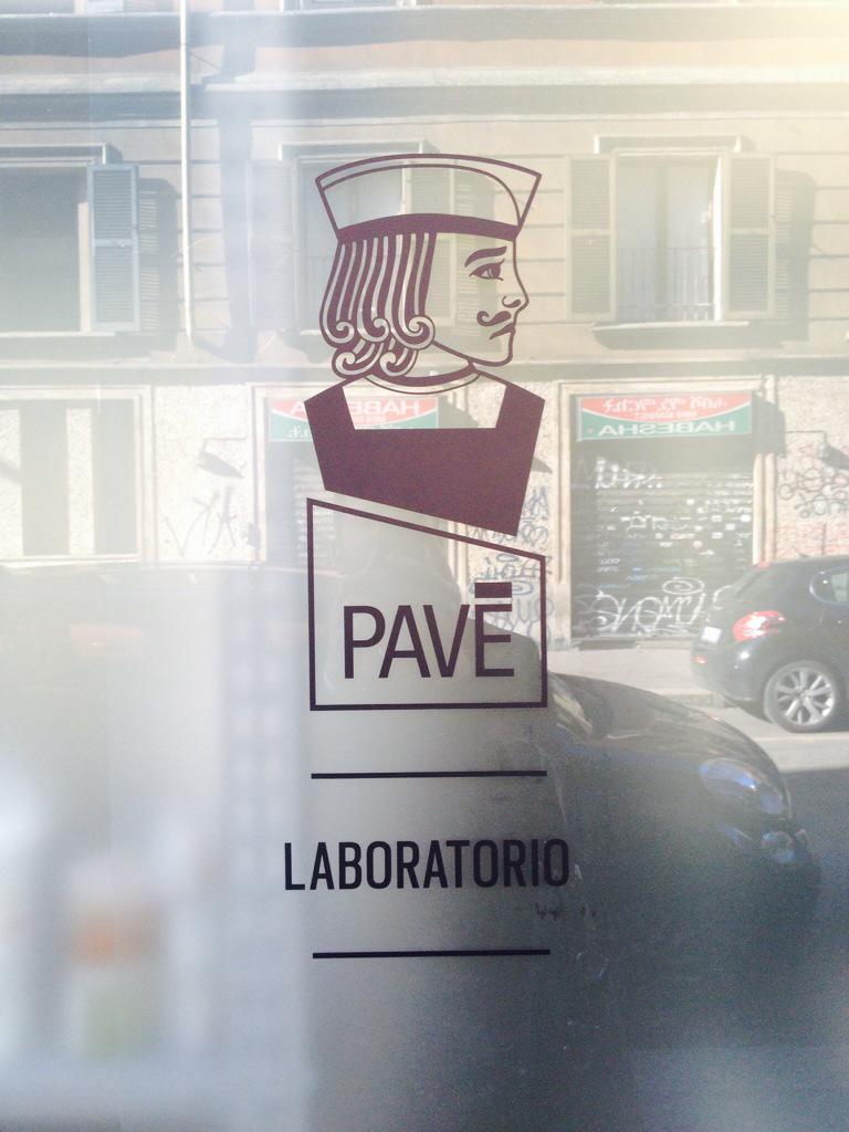 thl165's tweet photo. New fave bakery. Ottimo. #pavemilano http://t.co/0EtuazvBJg