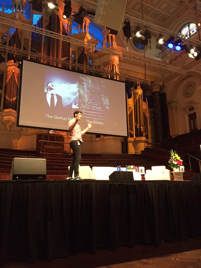 dalepopedance's tweet photo. @canva @entourageoz Cliff Obrecht 'Focus RUTHLESSLY on building an amazing team!' #UNCON2015 http://t.co/JFioh3YEug
