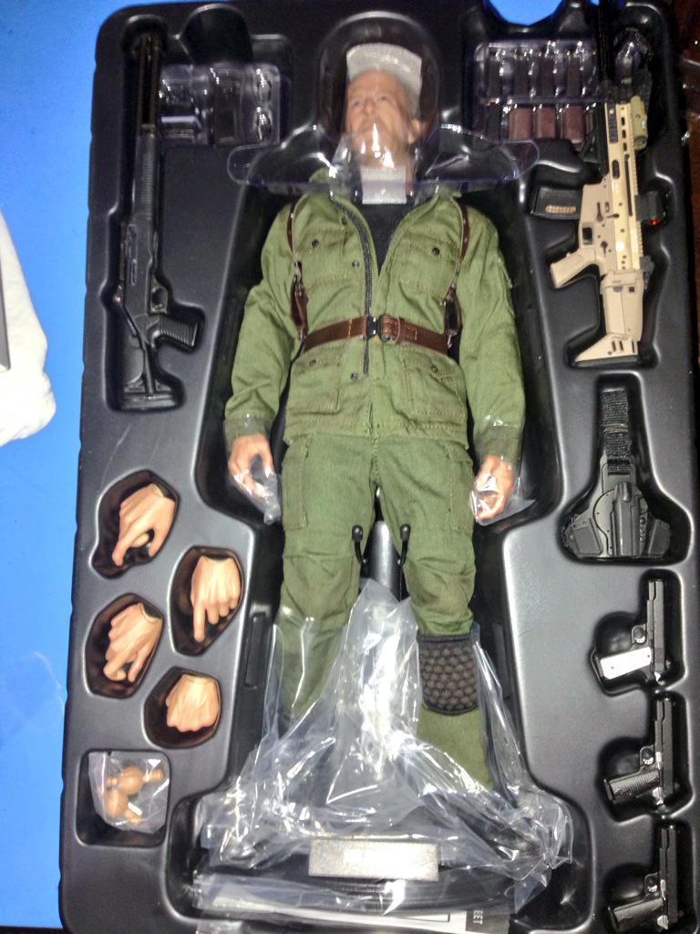 CobraShadowJoes's tweet photo. Got this today started like this and is currently looking like this. #BruceWillis #gijoe #joecolton http://t.co/fTorSJvtVQ