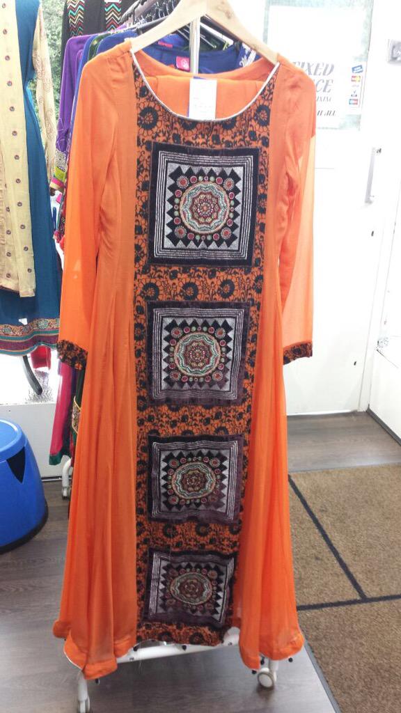 RAFIAbySHADS's tweet photo. Beautiful cheffon party wear http://t.co/v2y0TAQNcW